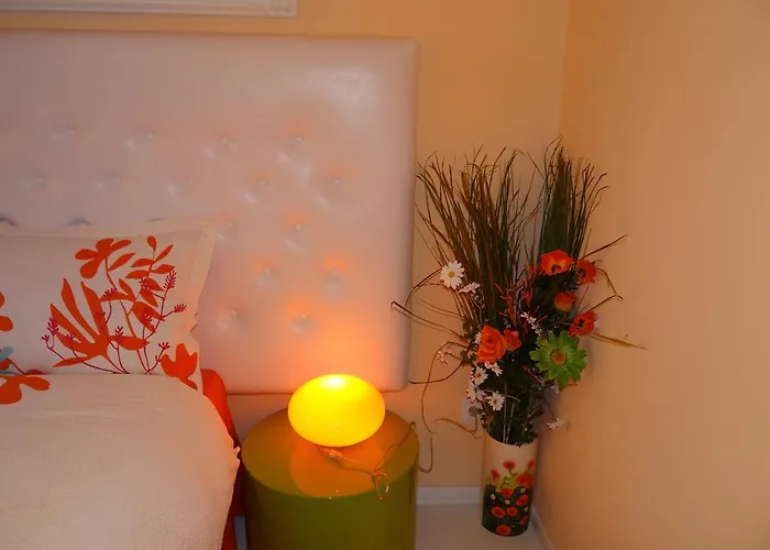 Appartement Orange Flower 1 *